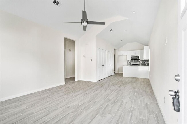 Building Photo - 841 Omeara-