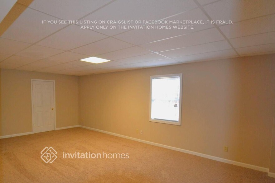 Building Photo - 407 Delane Dr