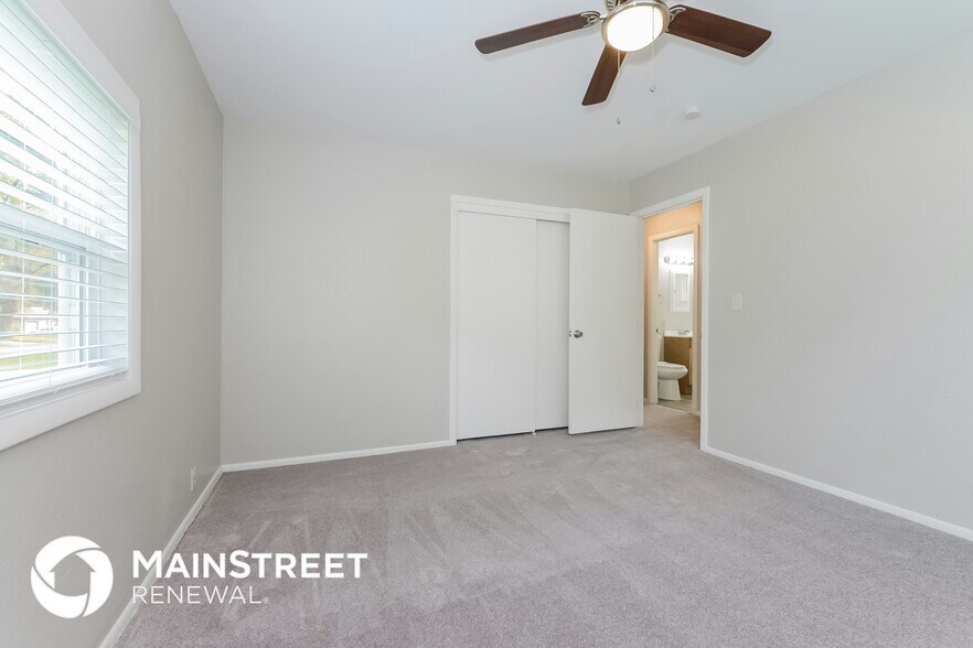 Building Photo - 11113 Bristol Terrace