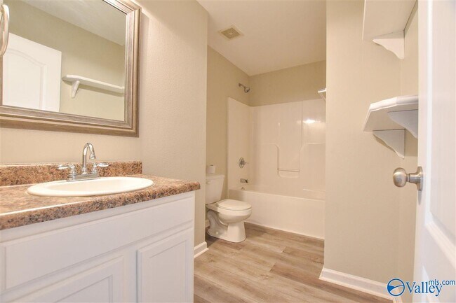 Building Photo - 106 Point Given Ln