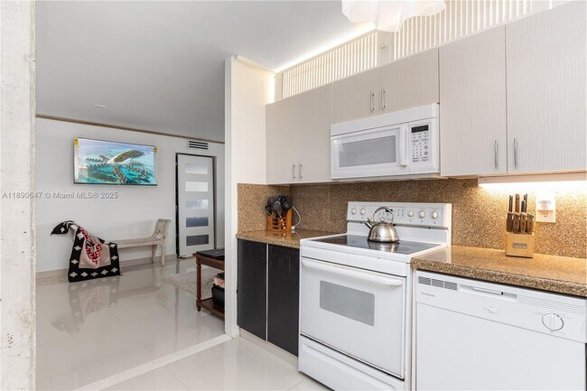 Building Photo - 2401 S Ocean Dr