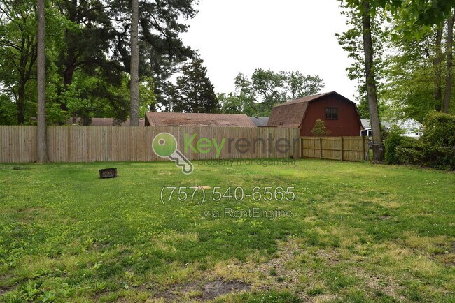Building Photo - 1310 Sparrow Rd