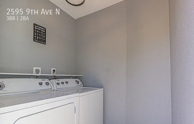 Building Photo - Stunningly Remodeled 3-Bedroom Home on a C...