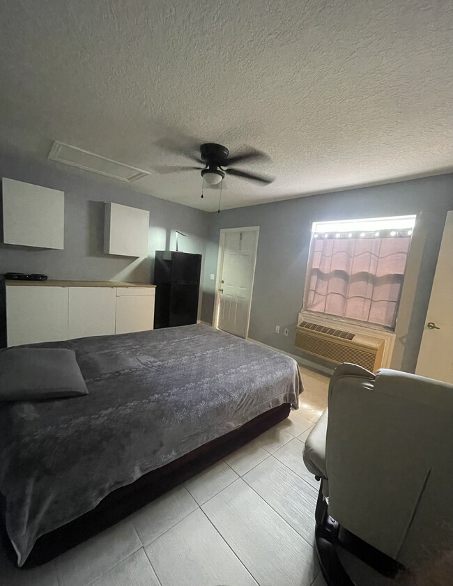 Building Photo - ICW-564 Orchid Dr.