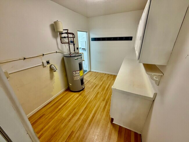 Building Photo - 60 Jetta Cir