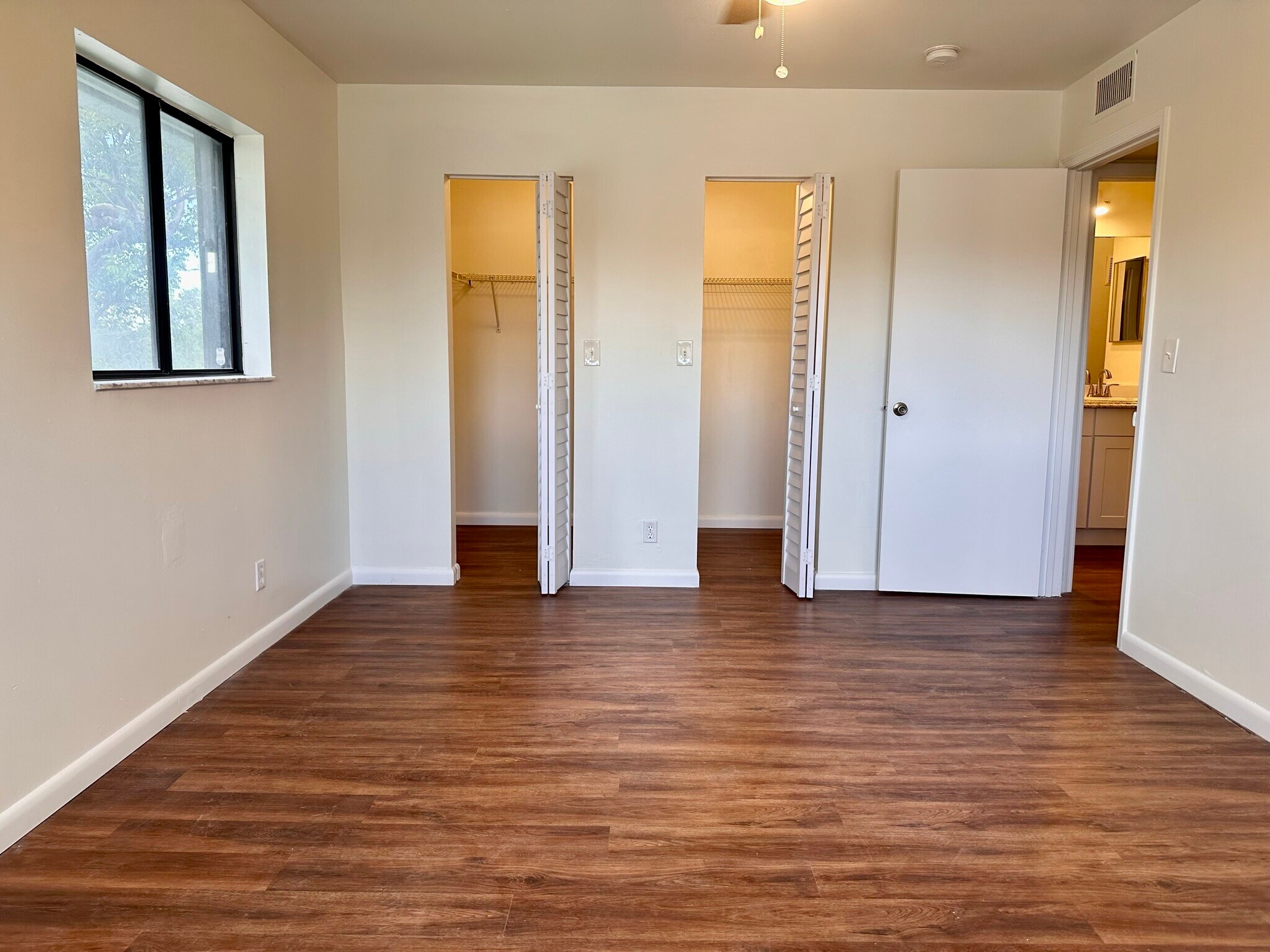 Building Photo - 19700 SW 103rd Ct