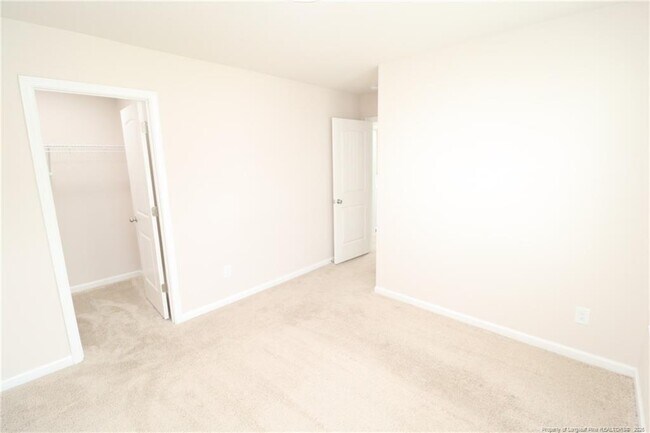 Building Photo - 104 Kineton Woods Way