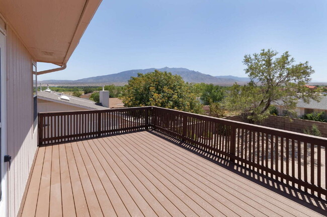Building Photo - 2 Story Home in Rivers Edge 3 with RV Stor...
