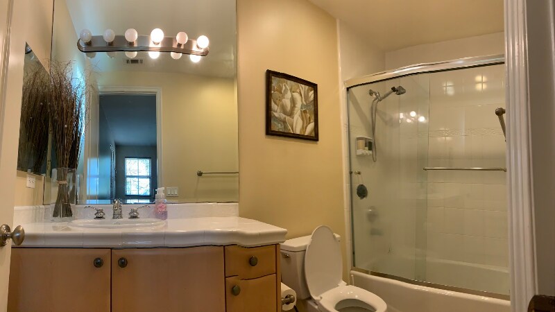 Building Photo - 17056 Itasca St