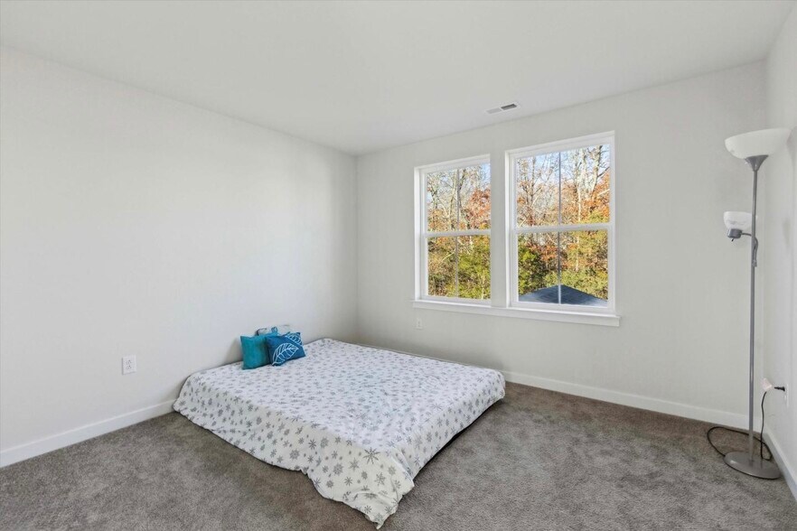 Building Photo - 1137 Mariwill Dr