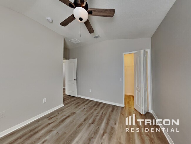 Building Photo - 11101 Robin Lake Ct