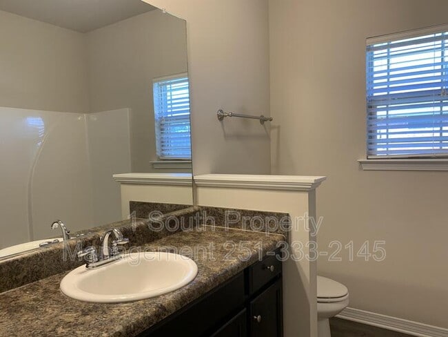 Building Photo - 8591 Prince Ct