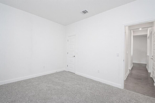 Building Photo - 17901 Civorno Dr