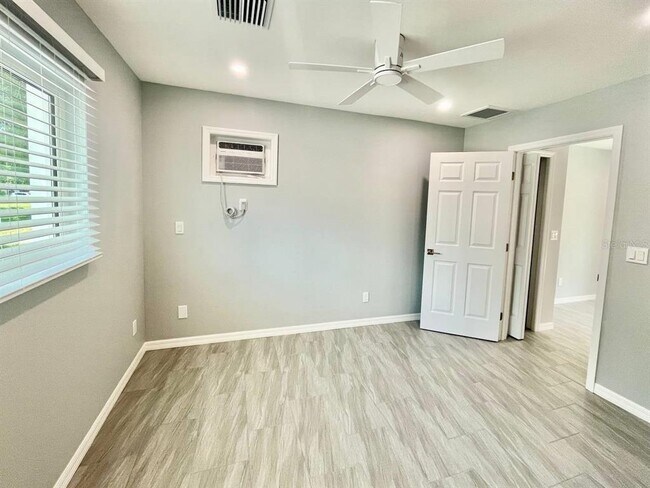 Building Photo - 4306 Porpoise Dr