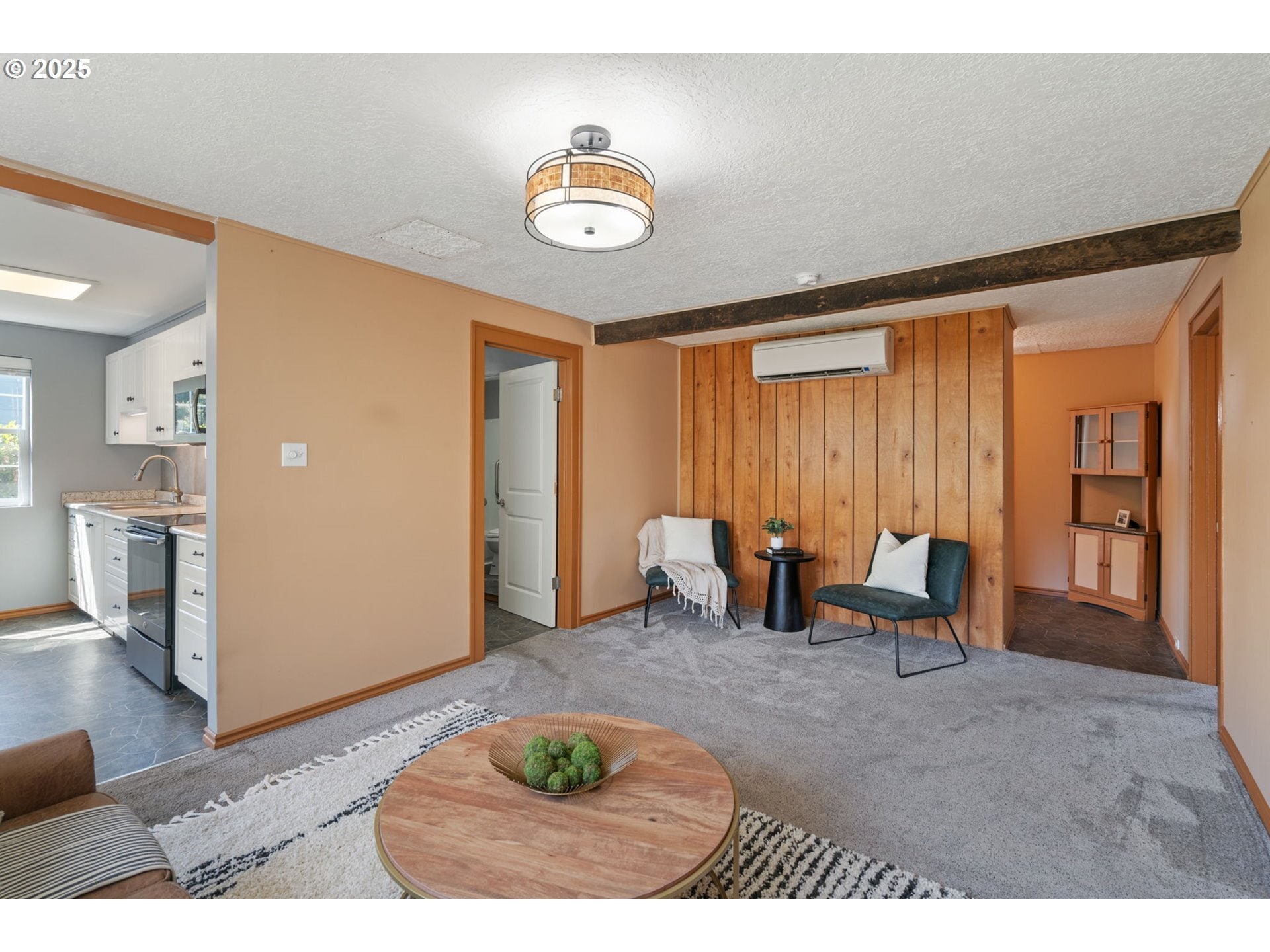 Building Photo - 5324 SE Flavel St