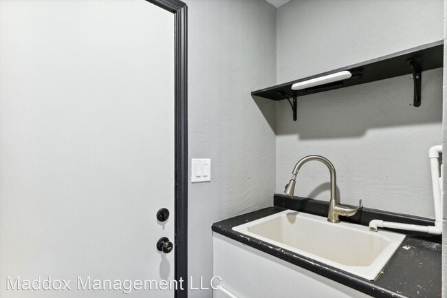 Building Photo - 4 br, 3 bath House - 6405 Sonrisa Pl NE