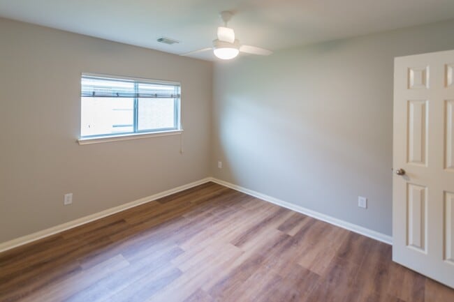 Building Photo - 2834 Sage Bluff Ave