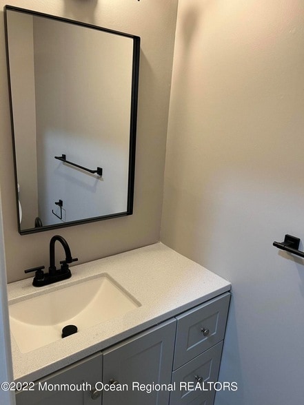 Building Photo - 269 Bromley Pl