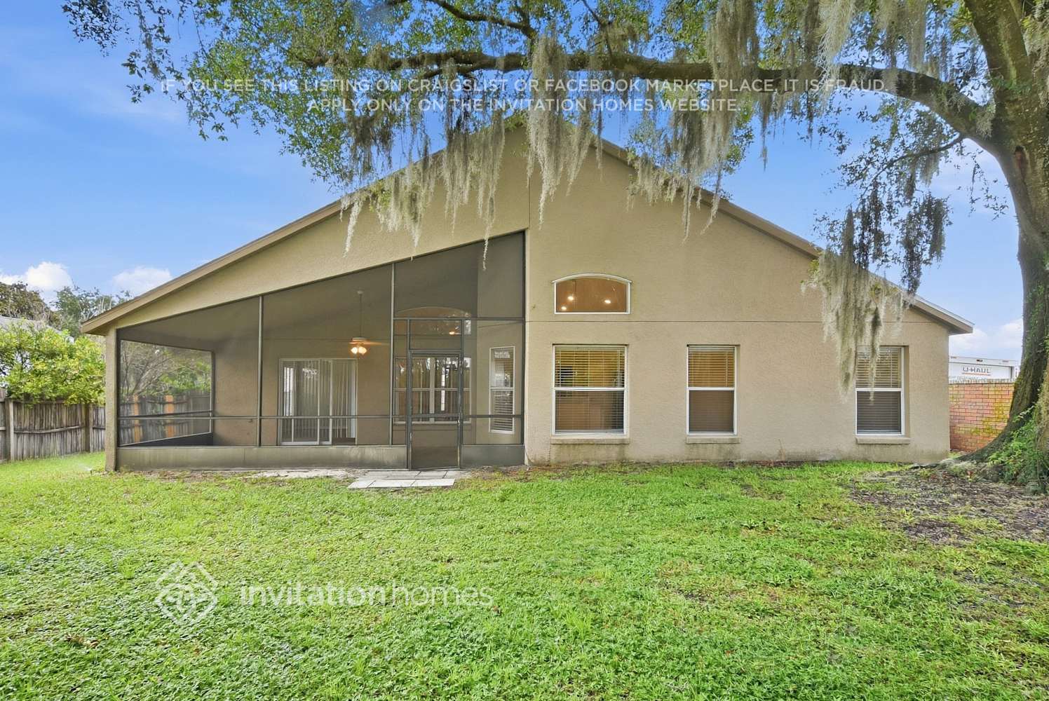 Building Photo - 300 Balogh Pl