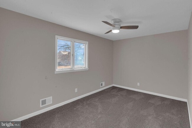 Building Photo - 370 NJ-156