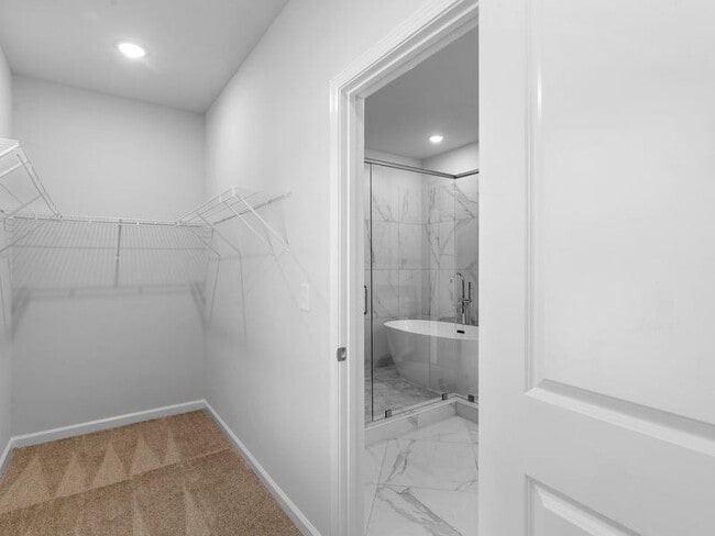 Building Photo - 223 Monarch Village Way