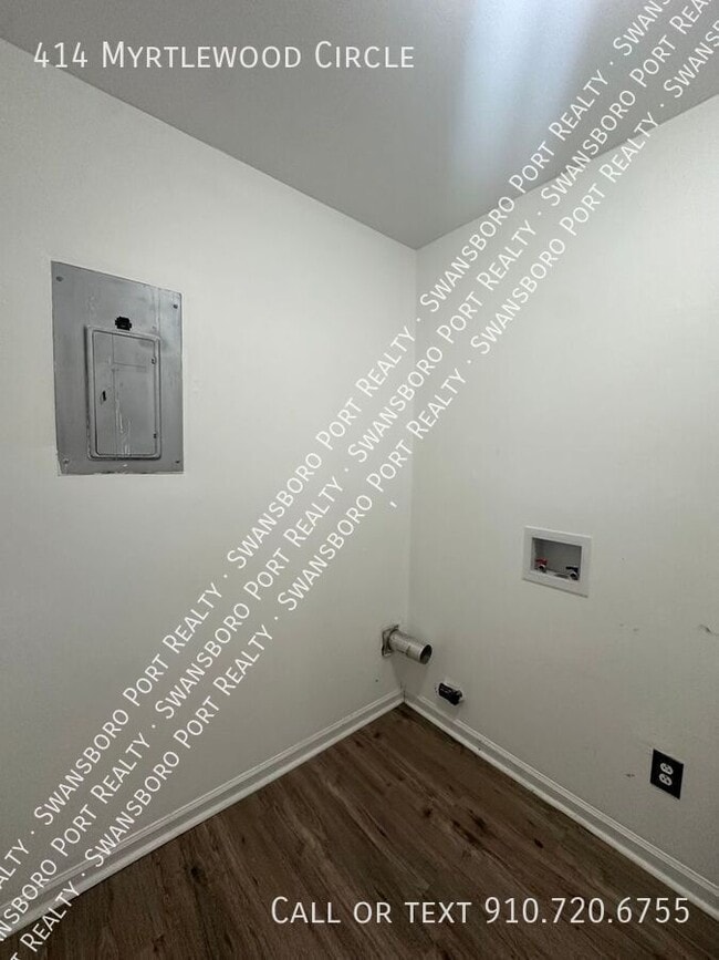 Building Photo - 414 Myrtlewood Cir