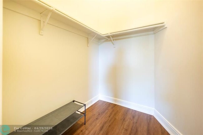 Building Photo - 16102 Emerald Estates Dr