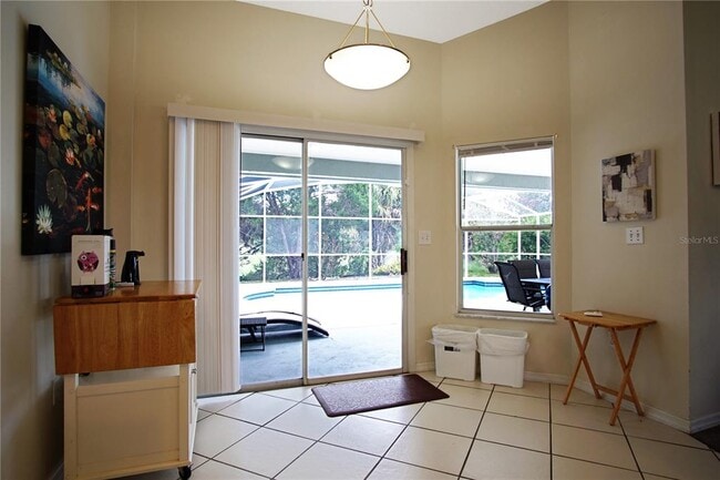Building Photo - 928 Loma Bonita Dr