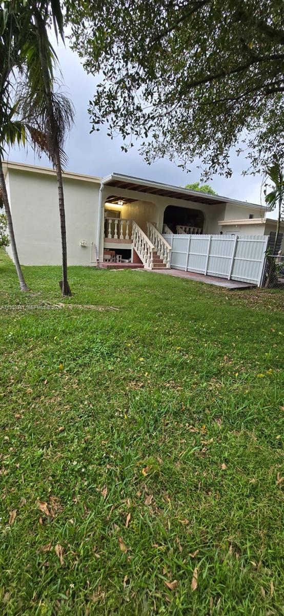 Building Photo - 2787 SW 34th Ct