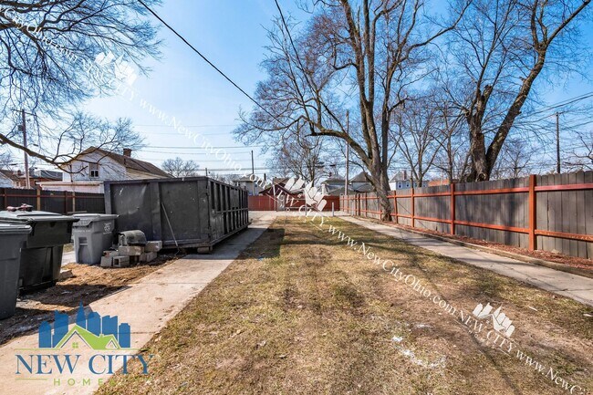 Building Photo - 95-97 N Central Avenue, Columbus, OH 43222