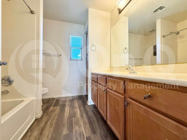 Building Photo - 4805 W Alicia Dr