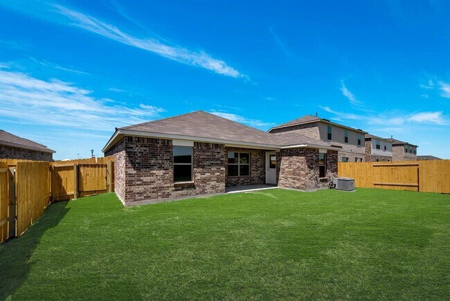 Building Photo - 3109 Killam Rd