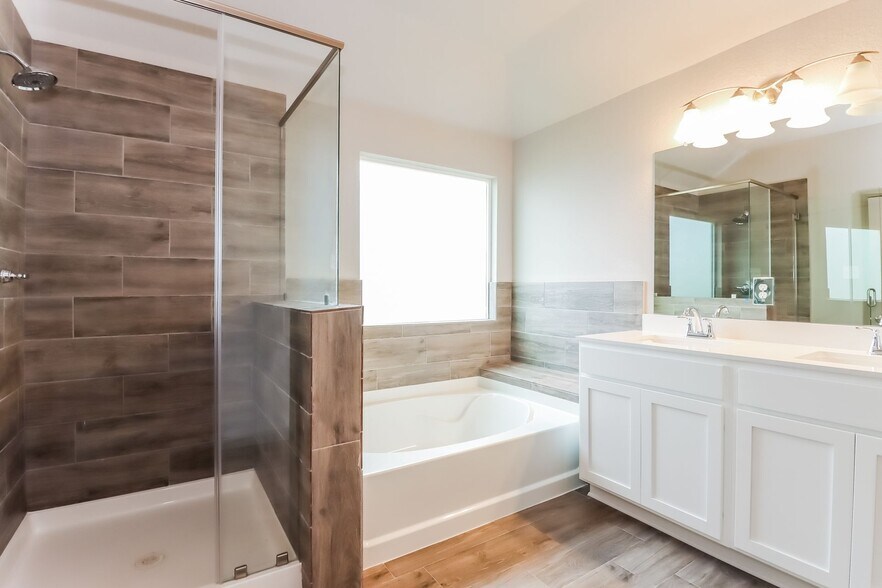 Building Photo - 7902 Cypress Country Dr