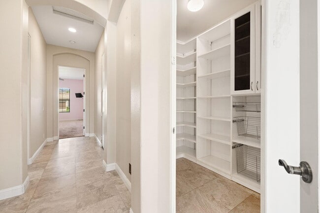 Building Photo - 49460 Rancho San Francisquito