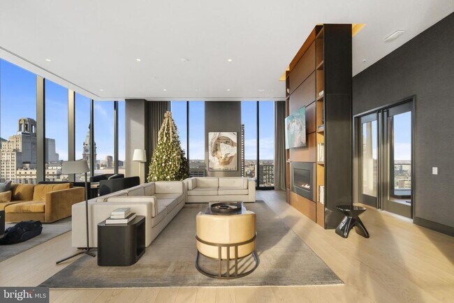 Building Photo - 210 S 12th St