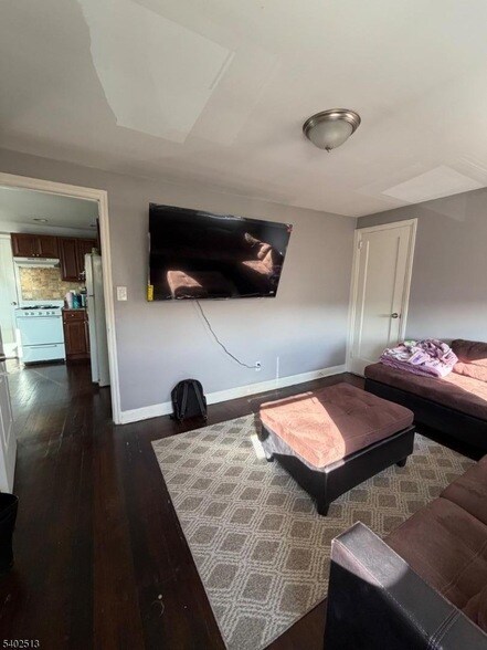 Building Photo - 255 Newark Ave