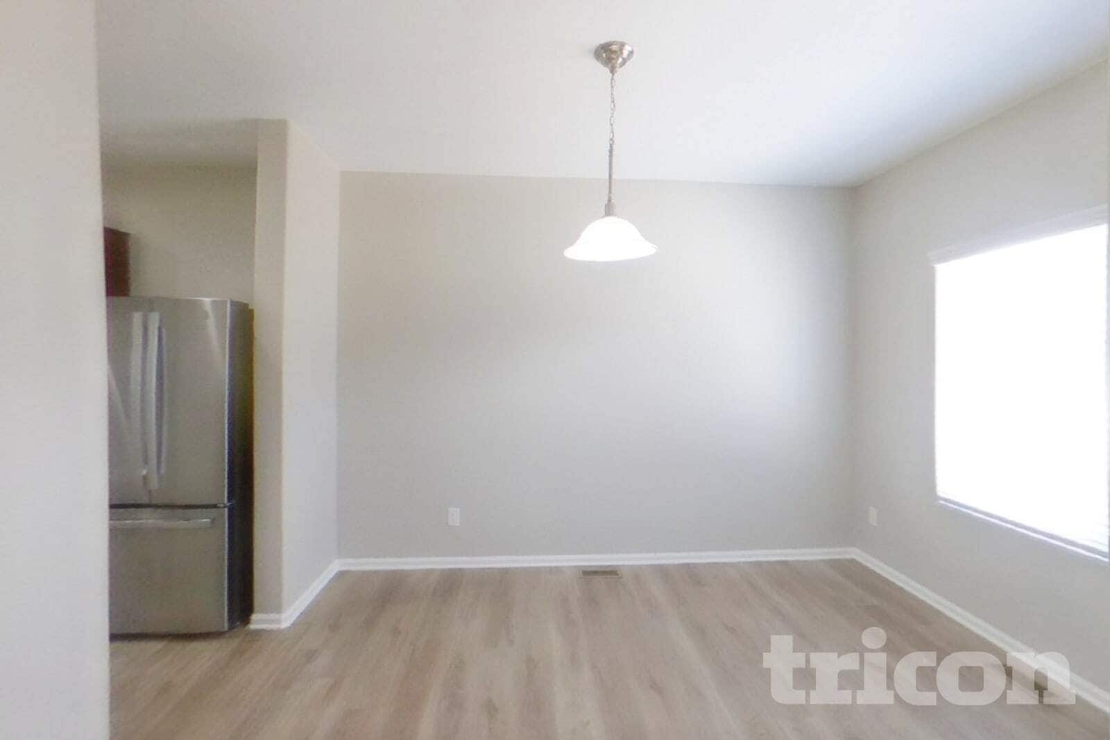 Building Photo - 6550 Phantom Way