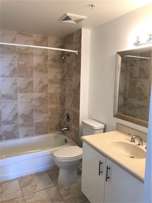 Building Photo - 7900 Harbor Island Dr