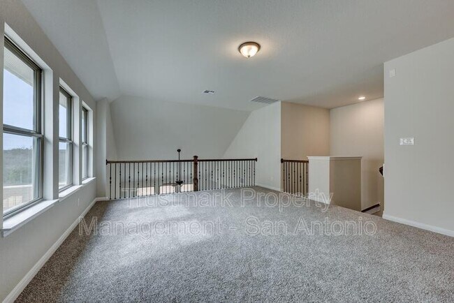 Building Photo - 9007 Shady Mountain