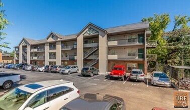 Building Photo - Laurel Villas Condominiums- 2025-2026