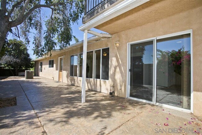 Building Photo - 11935 Sapota Dr