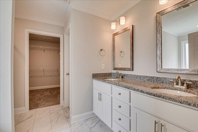 Building Photo - 2551 Traverse Trl