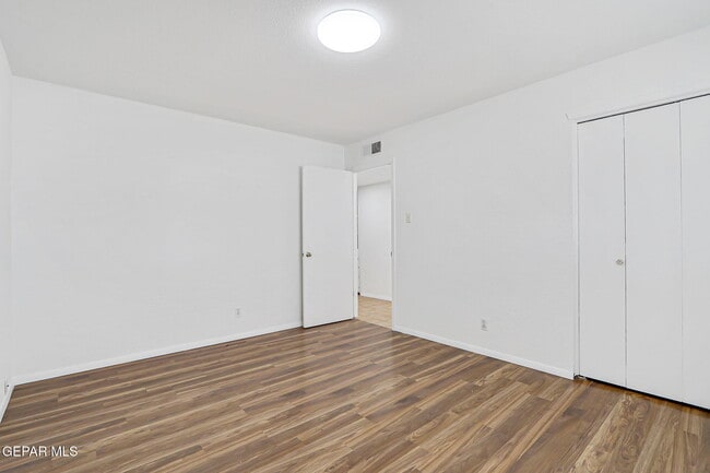 Building Photo - 3223 Isla Morada Dr