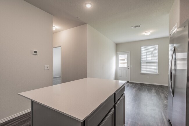 Building Photo - 5715 Pampus Prairie Rd
