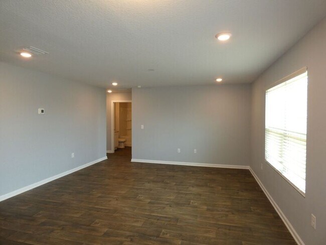 Building Photo - 5565 Galahad Trl