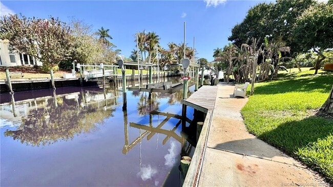 Building Photo - 510 SW South Carolina Dr