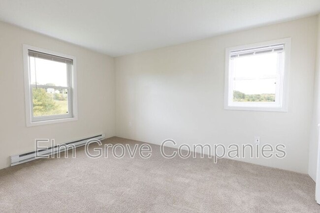 Building Photo - 94 Hemingway Dr