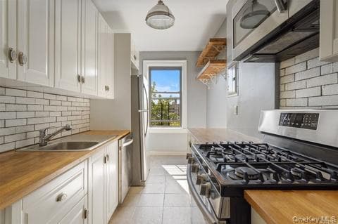 Building Photo - 8910 35th Ave