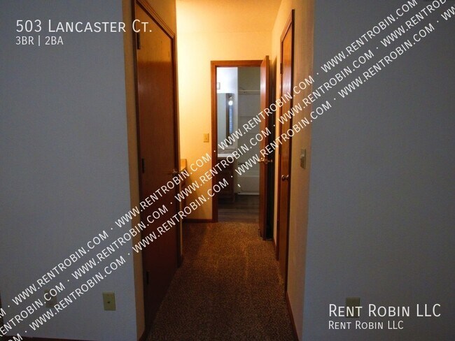 Building Photo - 503 Lancaster Ct