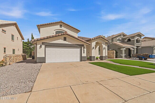 Building Photo - 3121 Tierra Paola Ln